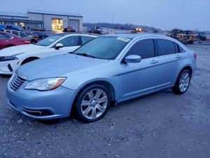 Chrysler 200 TOURING 2.4L 4 2012