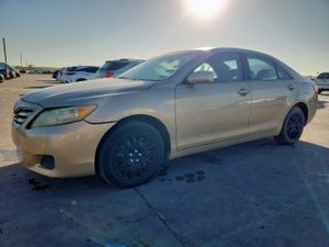 Toyota Camry BASE 2.5L 4 2011