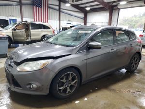 Ford Focus SE 2.0L 4 2014