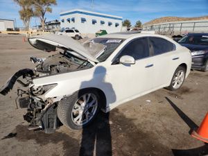 Nissan Maxima S 3.5L 6 2013