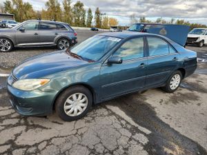 Toyota Camry LE 2.4L 4 2005