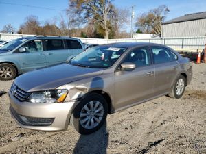 Volkswagen Passat S 1.8L 4 2015