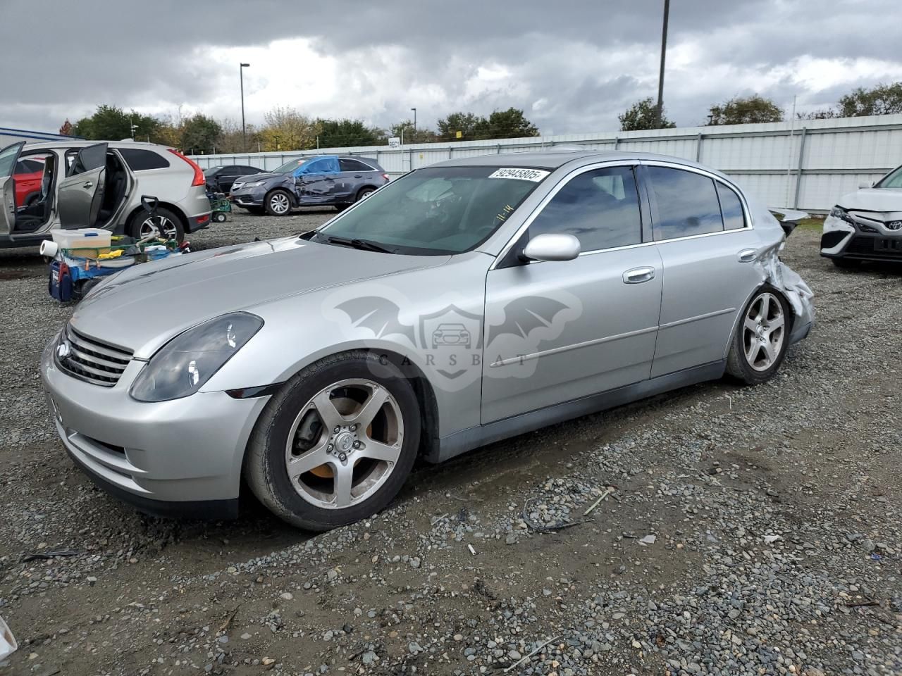 Infiniti G35 3.5L 6 2003