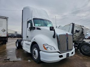 Kenworth T-series T680 15.0L 6 2015