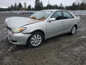 Toyota Camry LE 2.4L 4 2004