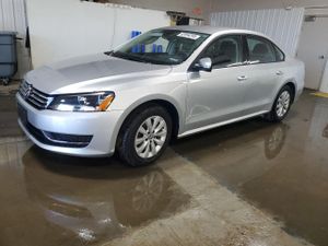Volkswagen Passat S 1.8L 4 2015