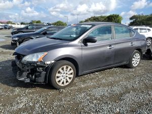 Nissan Sentra S 1.8L 4 2015