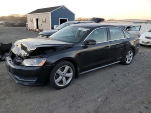 Volkswagen Passat SE 2.5L 5 2013