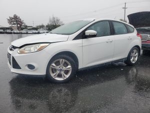 Ford Focus SE 2.0L 4 2014