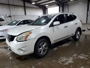 Nissan Rogue S 2.5L 4 2013