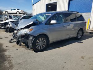 Toyota Sienna XLE 3.5L 6 2012