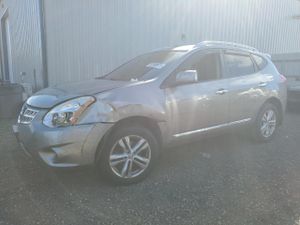 Nissan Rogue S 2.5L 4 2012