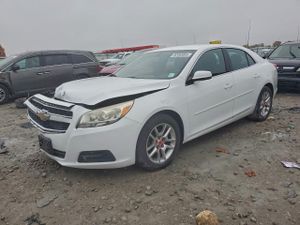 Chevrolet Malibu 1LT 2.5L 4 2013