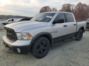 RAM 1500 SLT 5.7L 8 2015