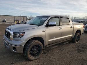 Toyota Tundra CREWMAX 5.7L 8 2008