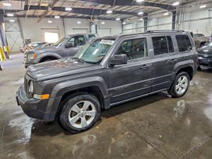 Jeep Patriot LATITUDE 2.4L 4 2015