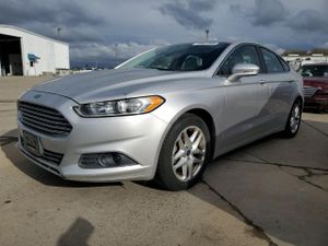 Ford Fusion SE 1.6L 4 2013