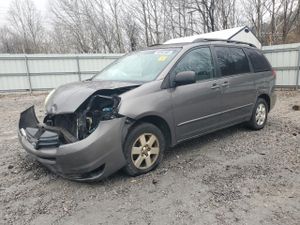 Toyota Sienna CE 3.3L 6 2004