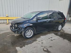 Toyota Sienna XLE 3.5L 6 2012
