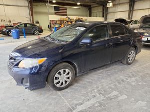 Toyota Corolla BASE 1.8L 4 2011