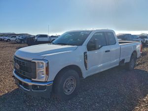 Ford F-250 SUPER DUTY 6.8L 8 2024