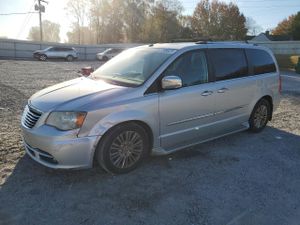 Chrysler Town & Country LIMITED 3.6L 6 2011