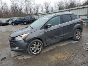 Ford Escape TITANIUM 2.0L 4 2015