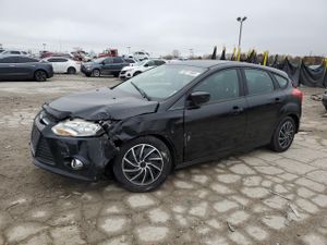 Ford Focus SE 2.0L 4 2012