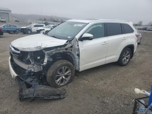 Toyota Highlander XLE 3.5L 6 2014