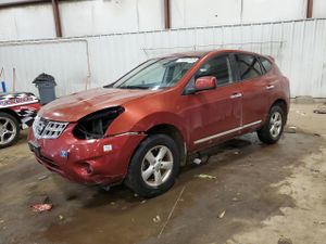 Nissan Rogue S 2.5L 4 2013