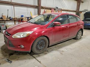 Ford Focus SE 2.0L 4 2012