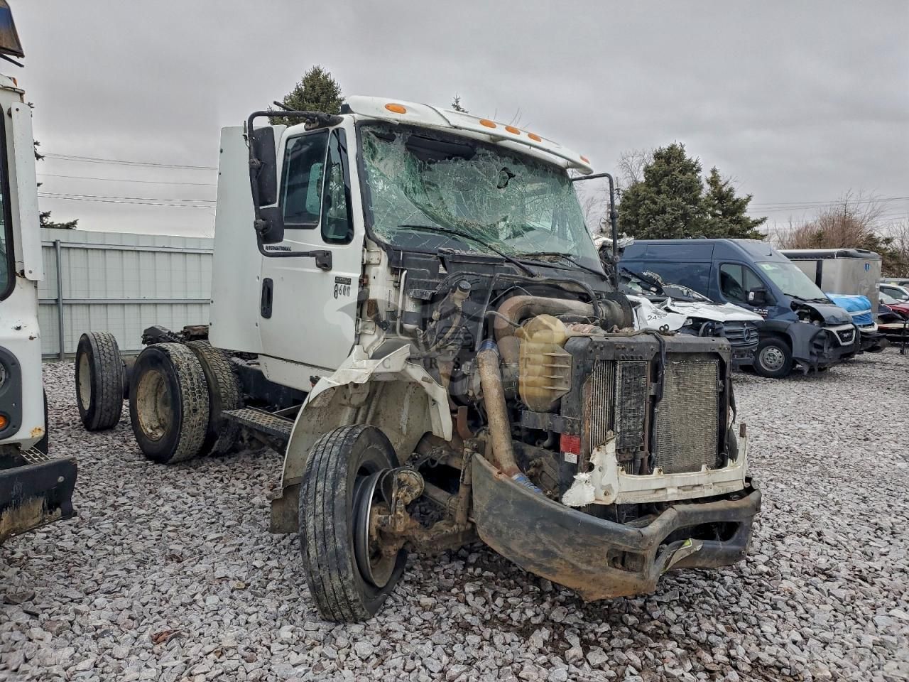 International PayStar 8600 10.8L 6 2006