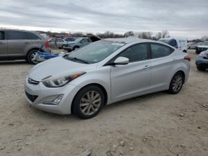Hyundai Elantra SE 1.8L 4 2015
