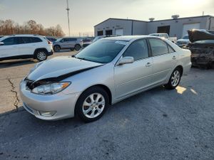 Toyota Camry LE 3.0L 6 2005