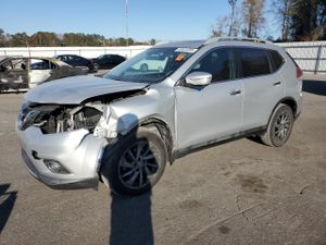 Nissan Rogue S 2.5L 4 2015