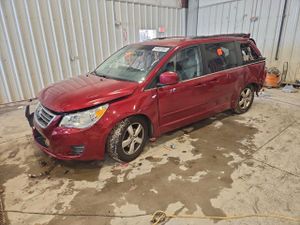 Volkswagen Routan SE 3.6L 6 2011