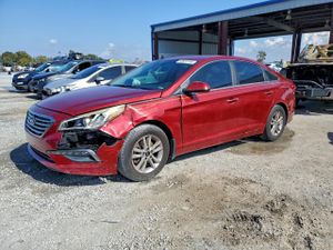 Hyundai Sonata SE 2.4L 4 2015