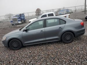 Volkswagen Jetta BASE 2.0L 4 2014