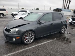 Volkswagen Golf 2.0L 4 2014