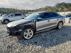 Volkswagen Passat SEL 2.0L 4 2012