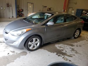 Hyundai Elantra GLS 1.8L 4 2013