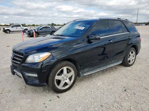 Mercedes-Benz ML 550 4MATIC 4.6L 8 2014