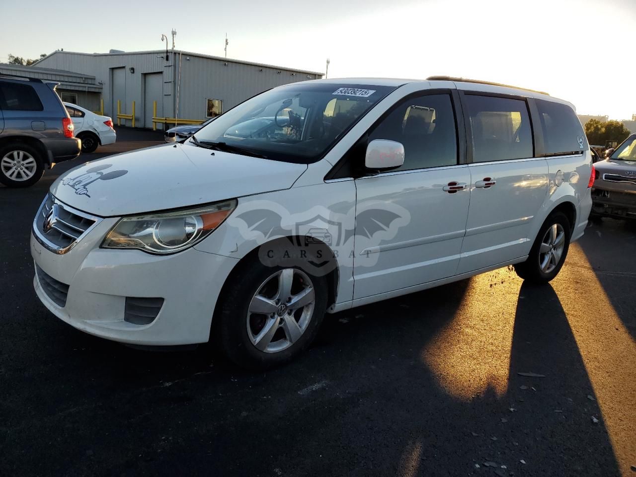 Volkswagen Routan SE 3.6L 6 2011