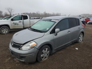 Nissan Versa S 1.8L 4 2011