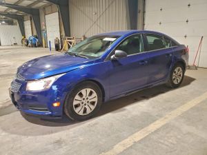 Chevrolet Cruze LS 1.8L 4 2012