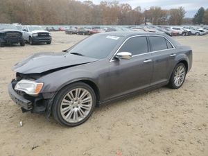 Chrysler 300C 5.7L 8 2013
