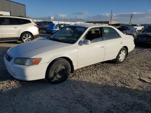 Toyota Camry CE 2.2L 4 2000