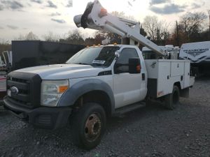 Ford F-450 SUPER DUTY 6.8L 10 2011