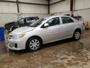Toyota Corolla BASE 1.8L 4 2013