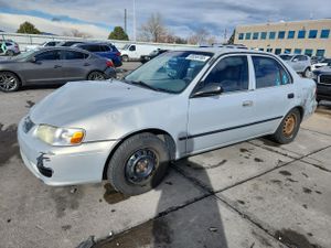 Toyota Corolla CE 1.8L 4 2001